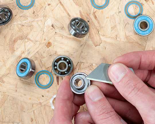 Clean Skate Bearings Remove Cages And Balls