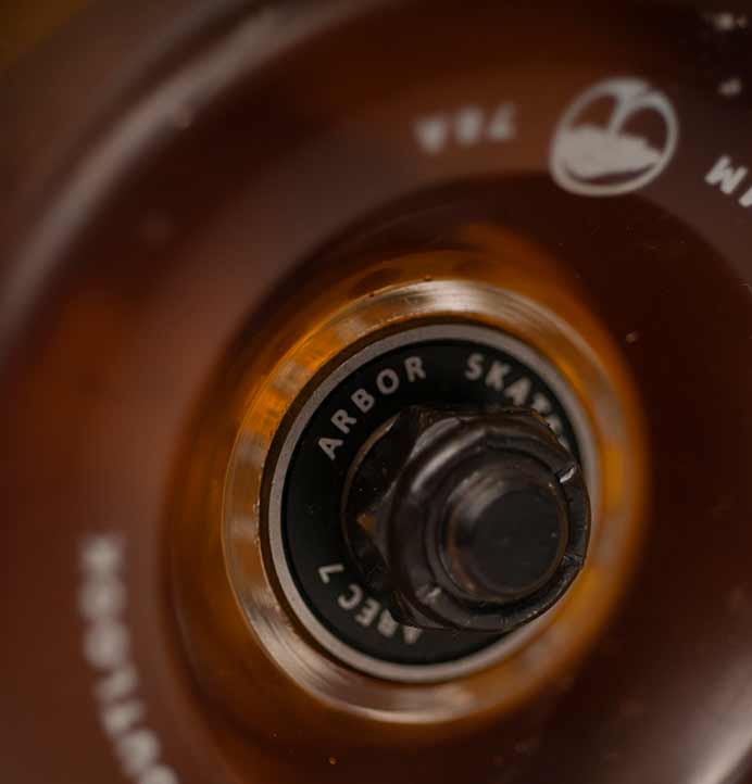 Does the Arbor Drop Cruiser have good wheels?