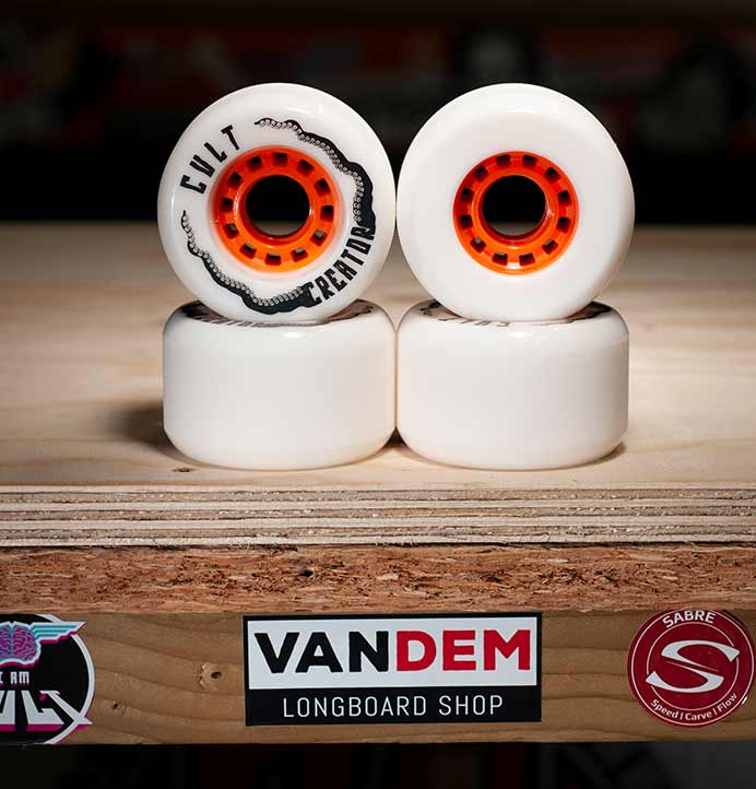 //vandemlongboardshop.co.uk/cdn/shop/products/Cult_Wheels_Creator_72mm_White-1.jpg?v=1679414633